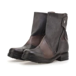 STIEFELETTEN AGULIA