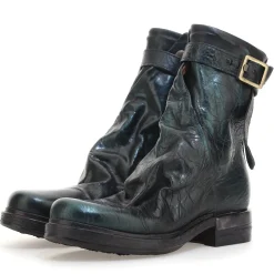 STIEFELETTEN ALLY