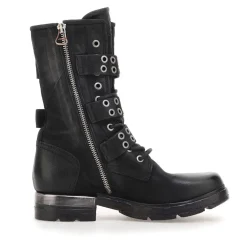 STIEFELETTEN ATTALLA