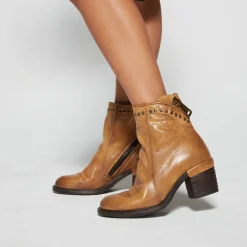 STIEFELETTEN JEANE