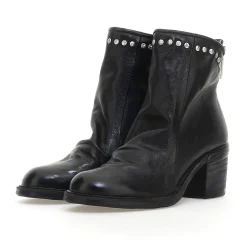 STIEFELETTEN JEANE