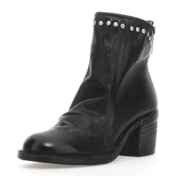 STIEFELETTEN JEANE